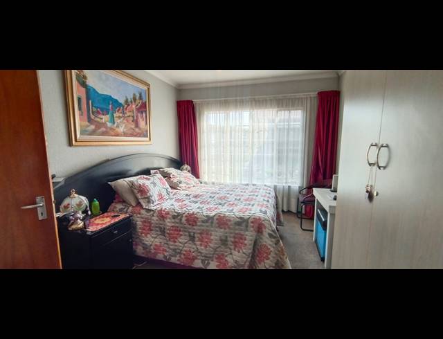2 BEDROOM TOWNHOUSE FOR SALE IN SUNAIR PARK